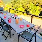 Chez Nat Et Jc לינה וארוחת בוקר 3*