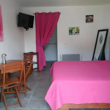 B&B Chez Nat Et Jc 엑시카수아렐라