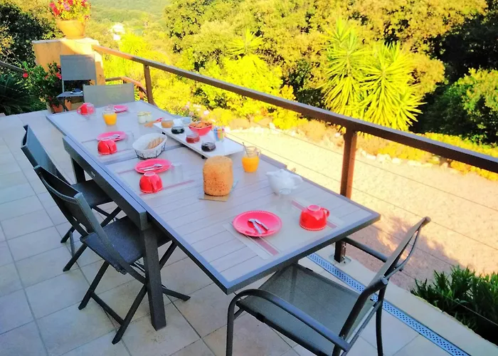 Chez Nat Et Jc Oda ve Kahvaltı 3*