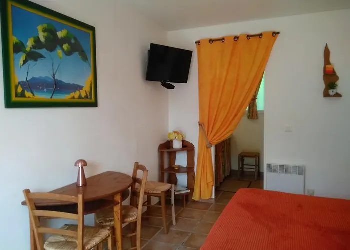 Chez Nat Et Jc Bed & Breakfast